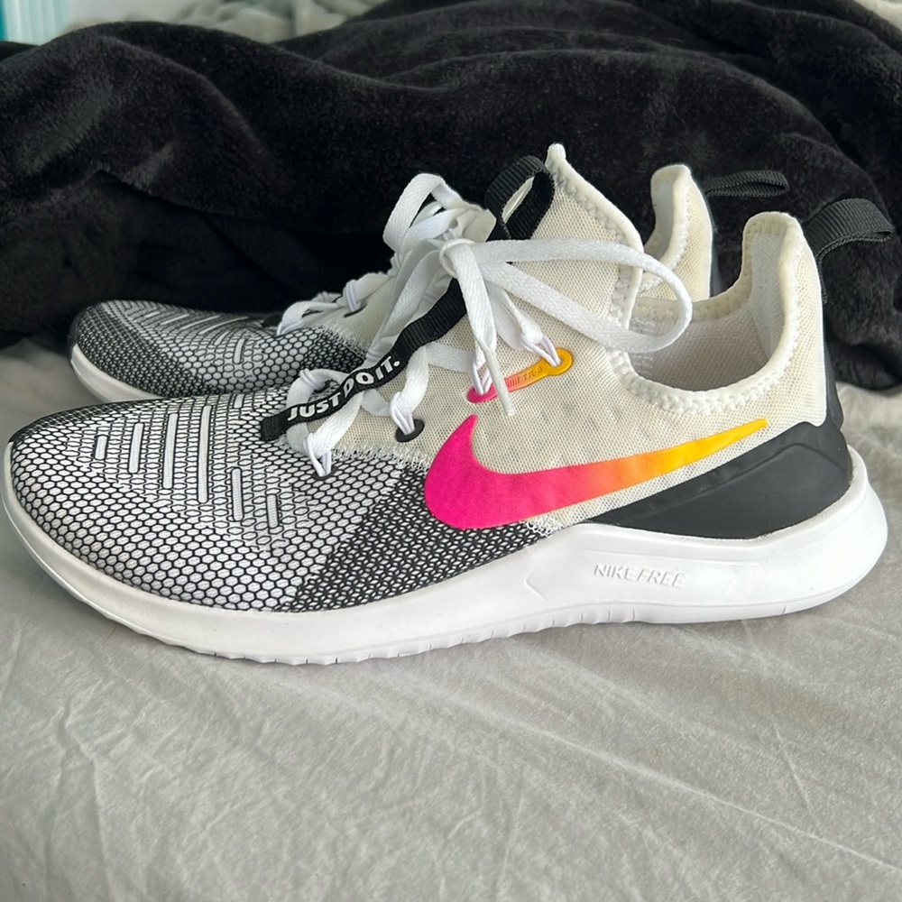Women’s Nike Free TR size 7